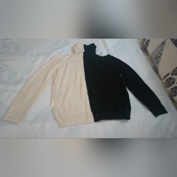 BIBI Color Block Mock Neck Sweater With Cold Shoulder Women's Size XL NWT - Picture 6 of 11